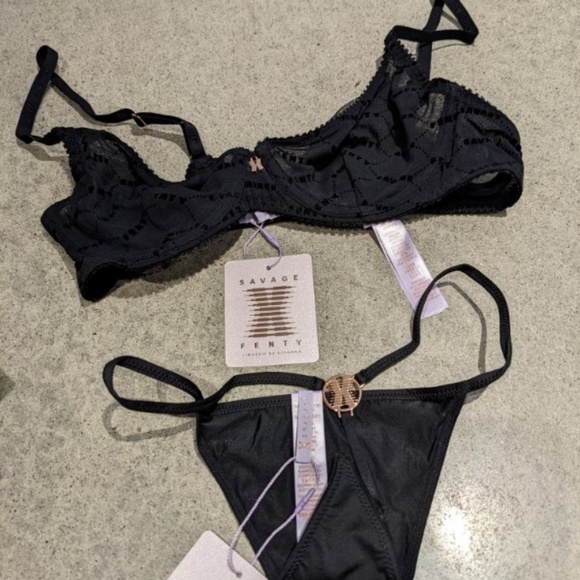 Rihanna Fenty lingerie set - Picture 1 of 5
